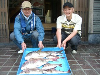 : : : : : : : C:\Users\\Documents\\20110701\top.files\image026.jpg